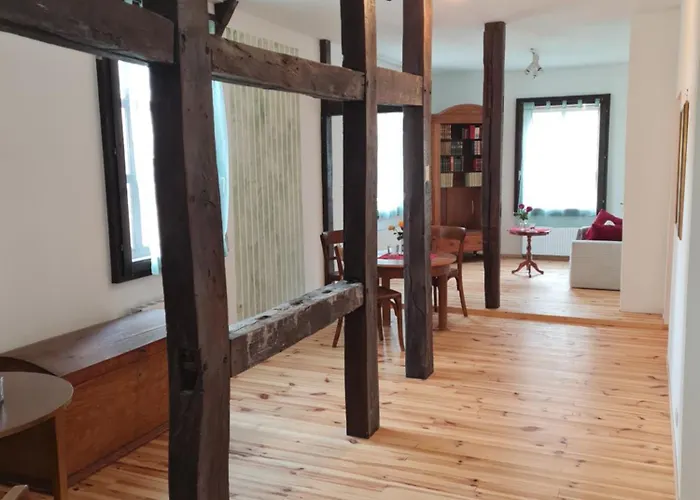 Διαμέρισμα Gemuetliche In Historischem Kulturdenkmal, 62qm